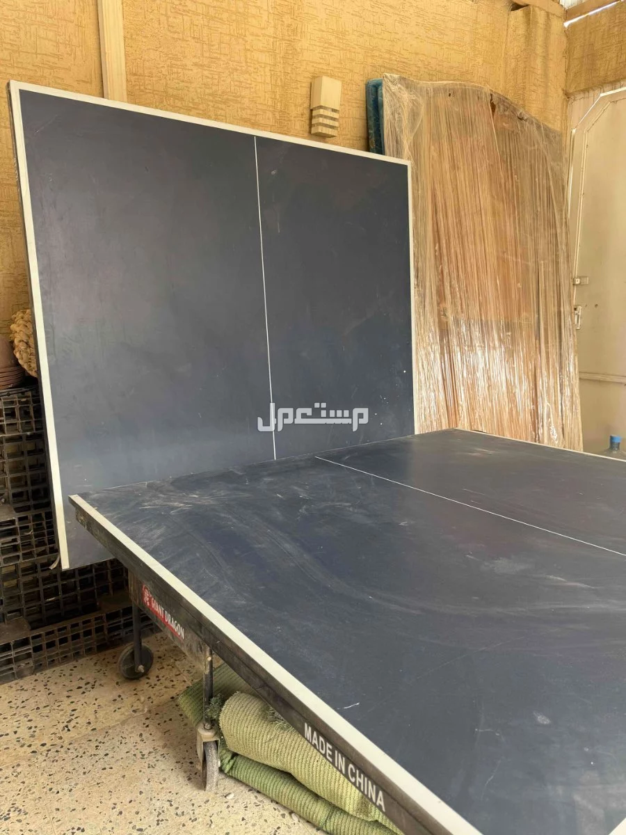 طاولة تنس قابلة للطي وقابلة للنقل و للاستخدام الخارجي والداخلي في الرياض بسعر 600 ريال سعودي