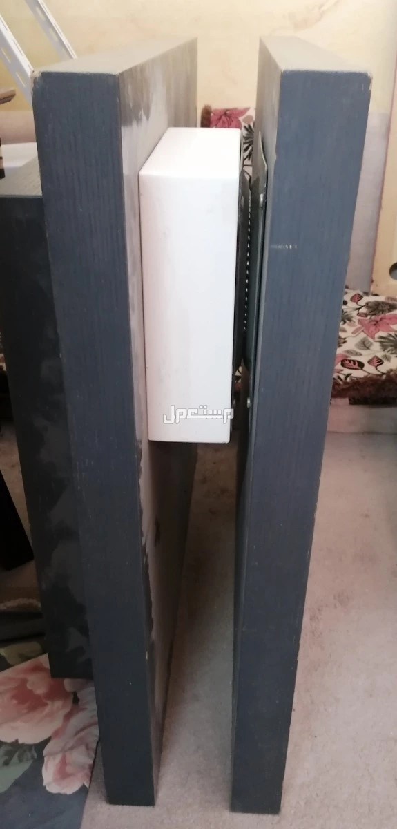 Selling furniture all in 300 riyal