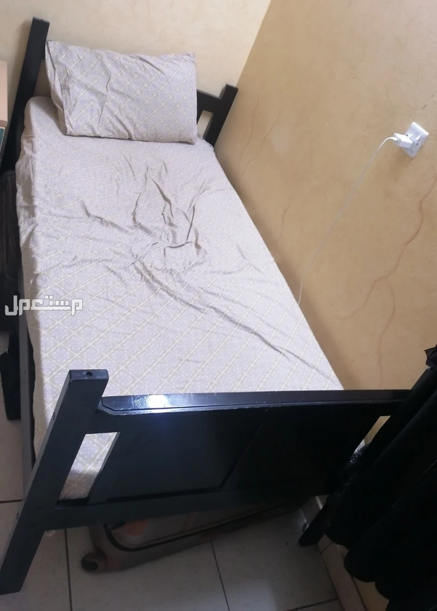 Selling furniture all in 300 riyal