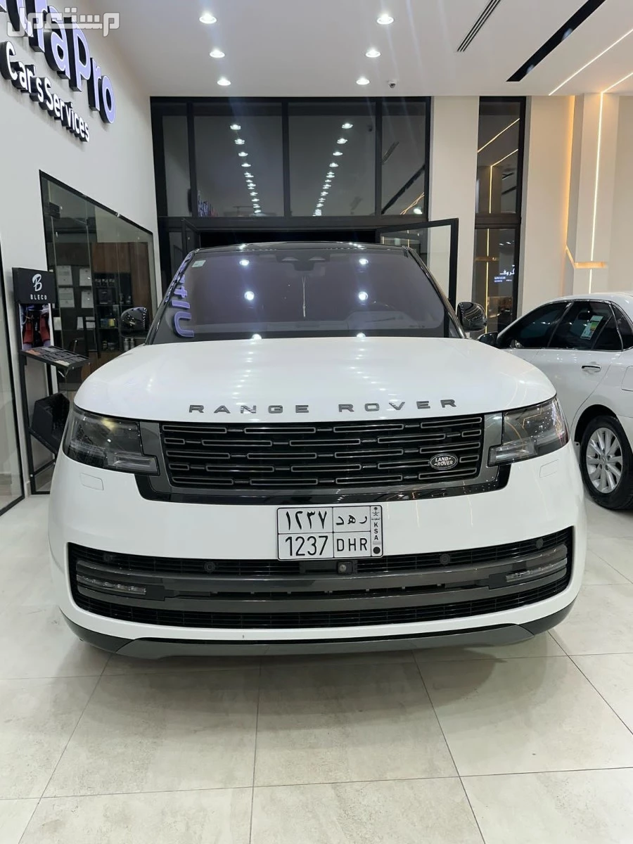 لاند روفر رنج روفر 2023 في أبو ظبي بسعر 293 ألف درهم إماراتي