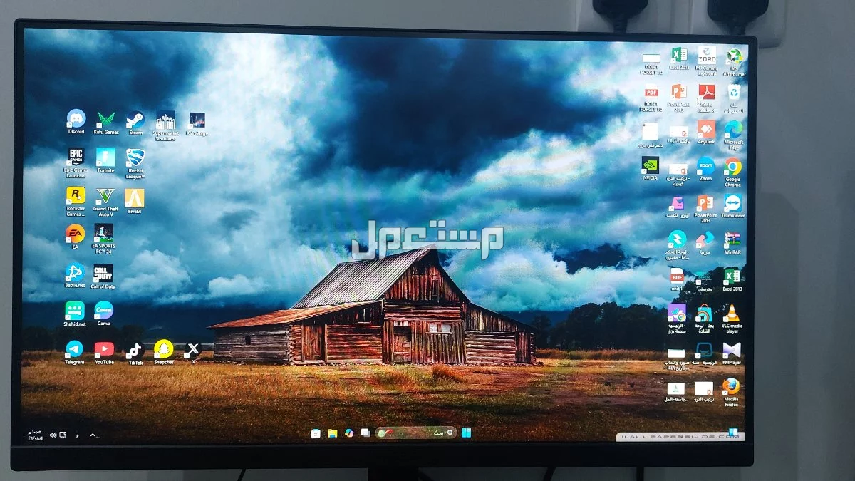 PC للبيع شبه جديد بسعر 2500 ريال سعودي