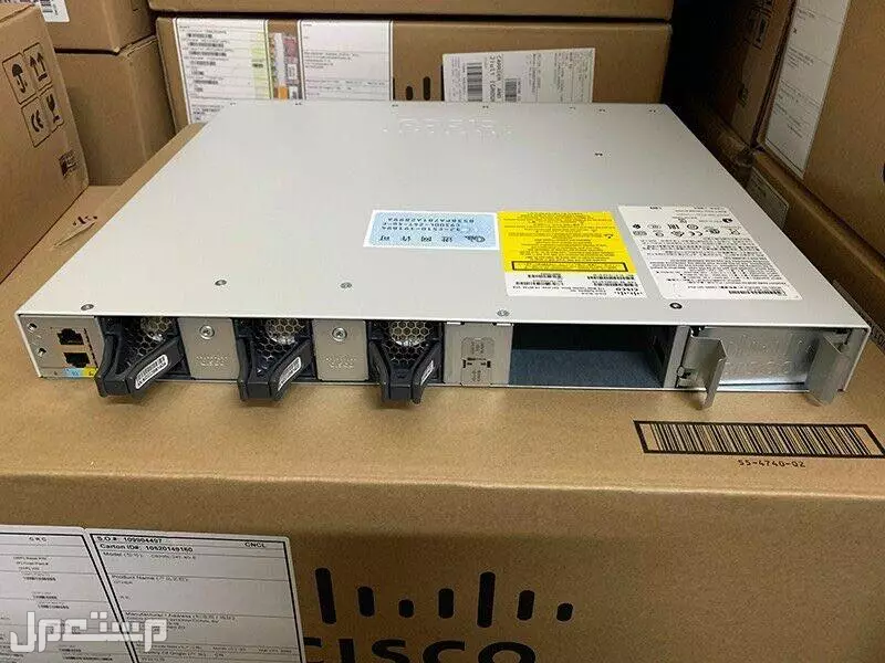 Cisco 9300 New In Box  في جيزان بسعر 11500 ريال سعودي