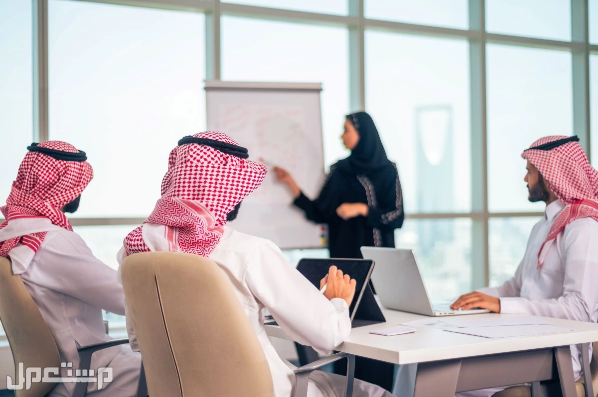 مواعيد الدوام في شهر رمضان 1446 - 2025 للموظفين وعدد أيام الدراسة للطلاب مواعيد الدوام في شهر رمضان