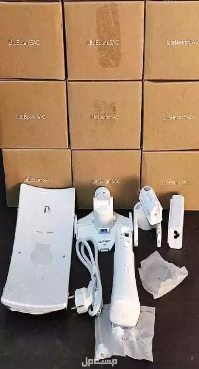 جهاز Ubiquiti Networks LBE-5AC-Gen2 AC Gen2 2x2 MIMO airMAX ac CPE مع إدارة راديو Wi-Fi، تردد تشغيل 5 جيجاهرتز، مكسب 23 ديسيبل، 125 ميل في الساعة، قابلية البقاء في حالة حمل الرياح/، أبيض | L
