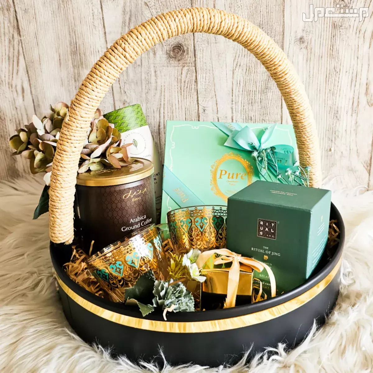 أفكار صندوق هدايا رمضان.. صور بوكسات رمضان 2025 للأهل والأصدقاء أفخم صندوق هدايا رمضان 2025