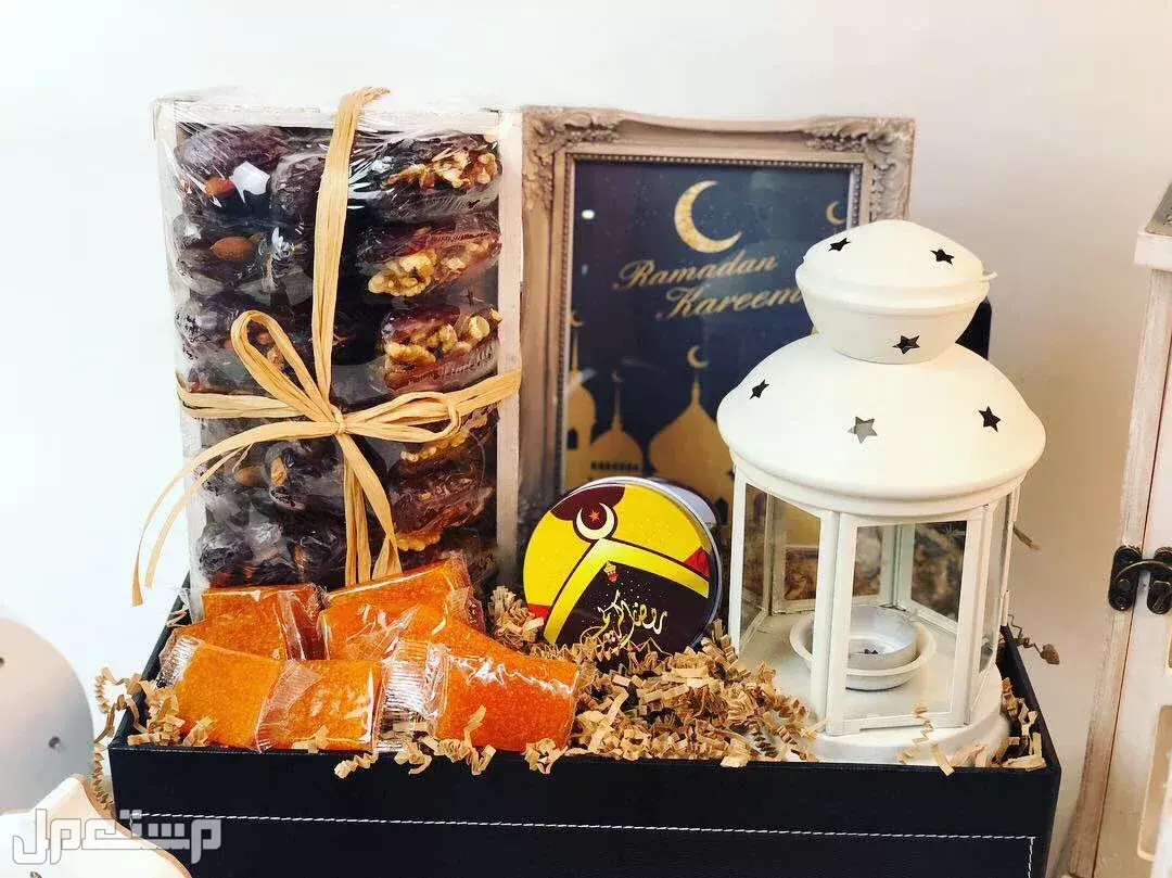 أفكار صندوق هدايا رمضان.. صور بوكسات رمضان 2025 للأهل والأصدقاء صور صندوق هدايا رمضان 2025