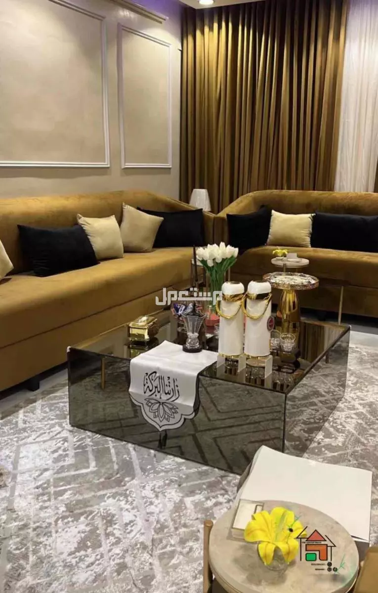 يوجد لدينا تفصيل طاولات ويوجد لدينا تفصيل مداخل