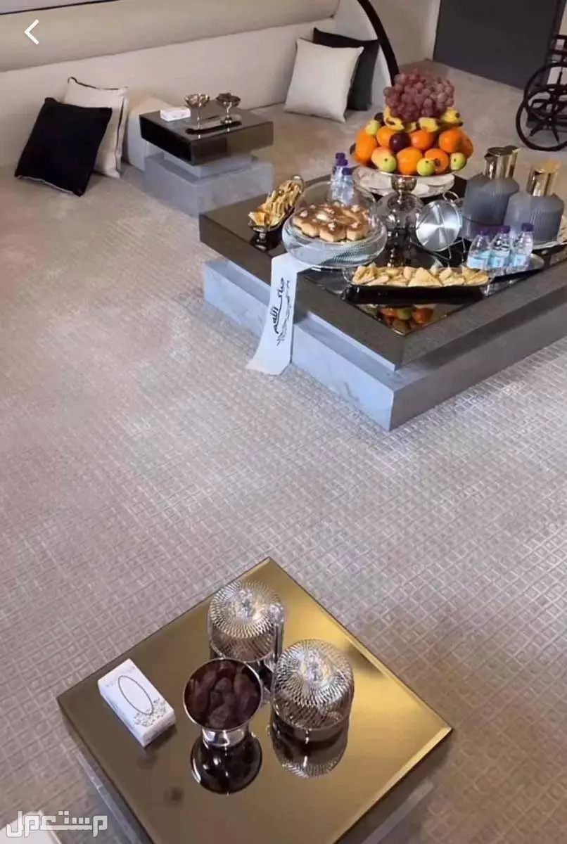 يوجد لدينا تفصيل طاولات ويوجد لدينا تفصيل مداخل