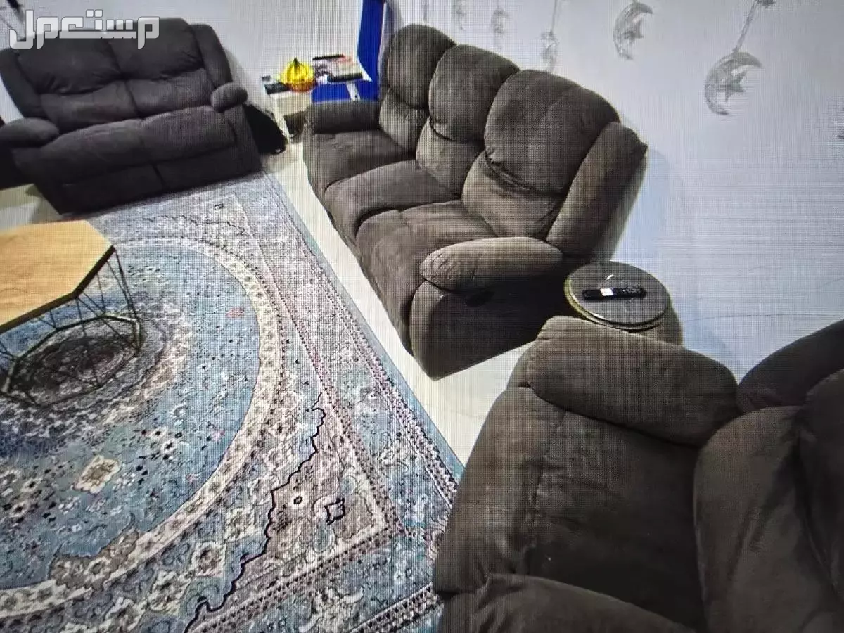 مجلس ليزي بوي . مستخدم . اخو الجديد