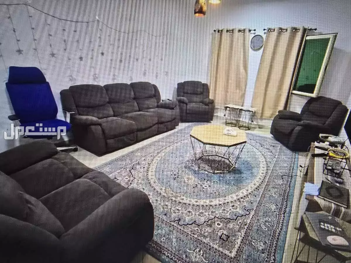 مجلس ليزي بوي . مستخدم . اخو الجديد