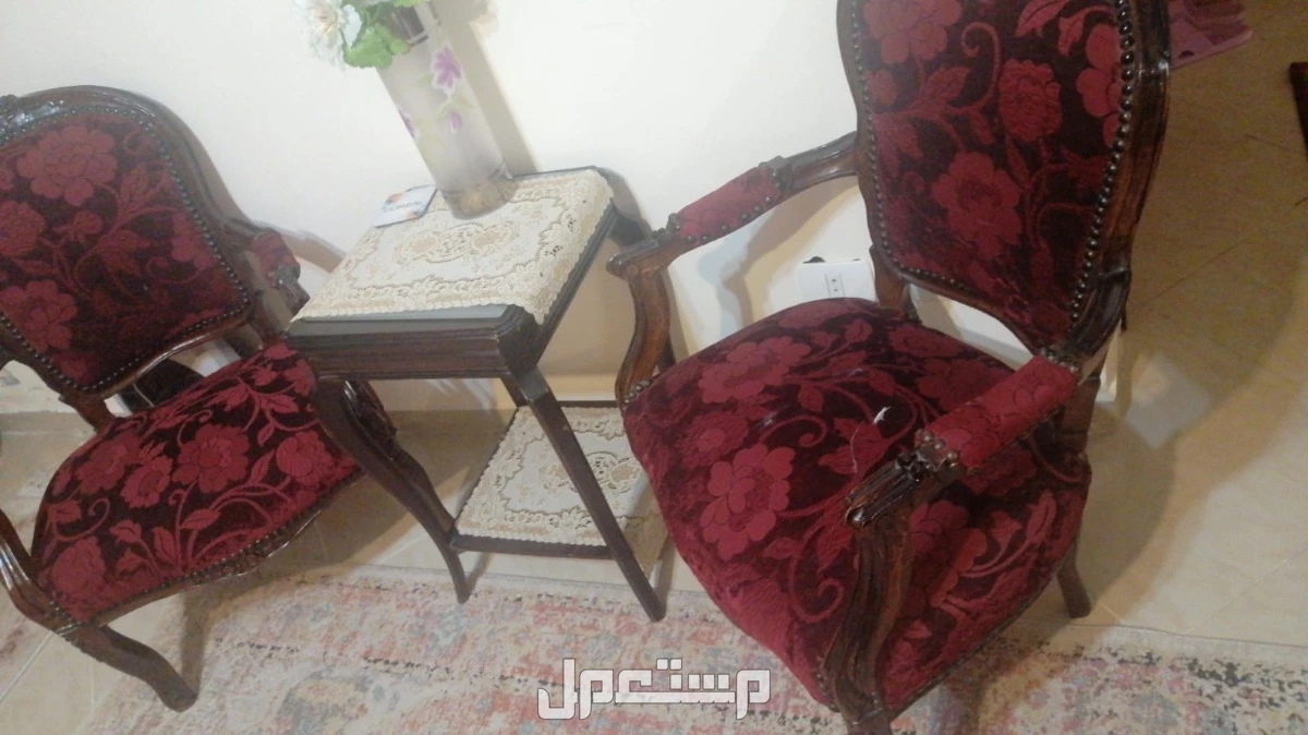 2 فوتيه فرنساوي للبيع حاله ممتازه ليس به أي عيوب