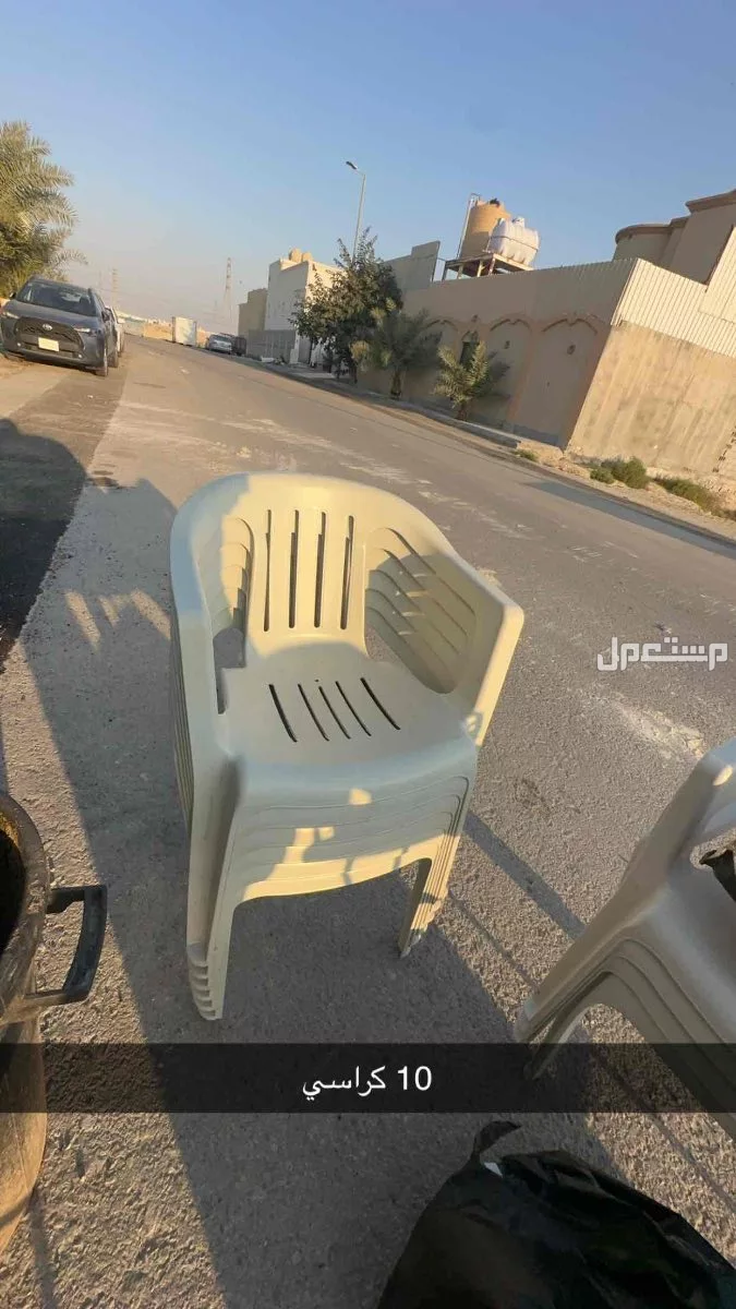 فود ترك بجميع اغراضه في الدمام بسعر 30 ألف ريال سعودي