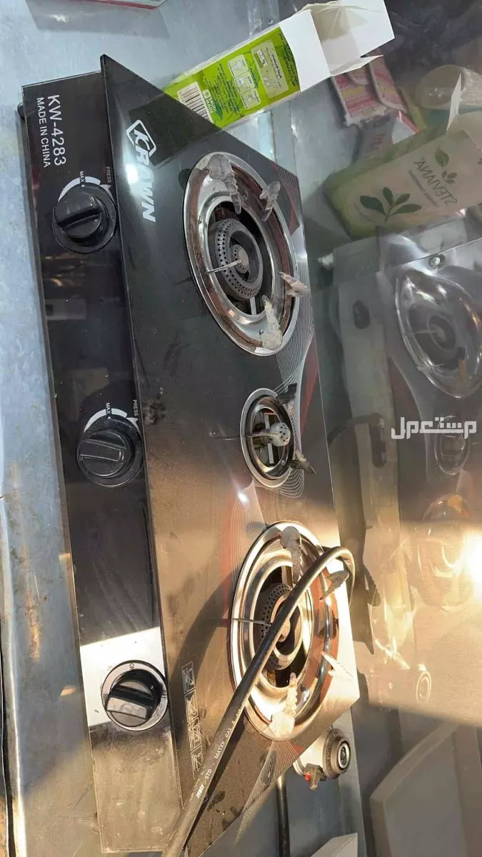 فود ترك بجميع اغراضه في الدمام بسعر 30 ألف ريال سعودي