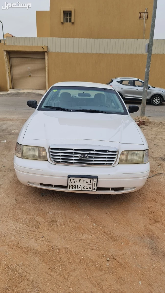 فورد كراون فكتوريا 2009 في الرياض بسعر 25 ألف ريال سعودي