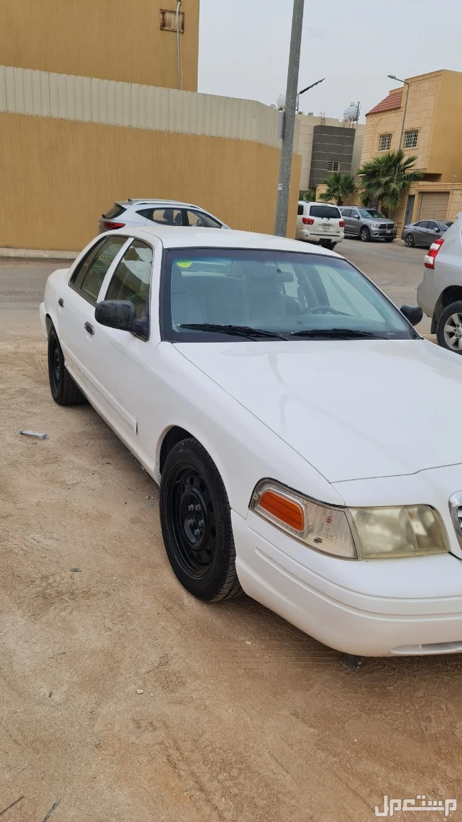 فورد كراون فكتوريا 2009 في الرياض بسعر 25 ألف ريال سعودي