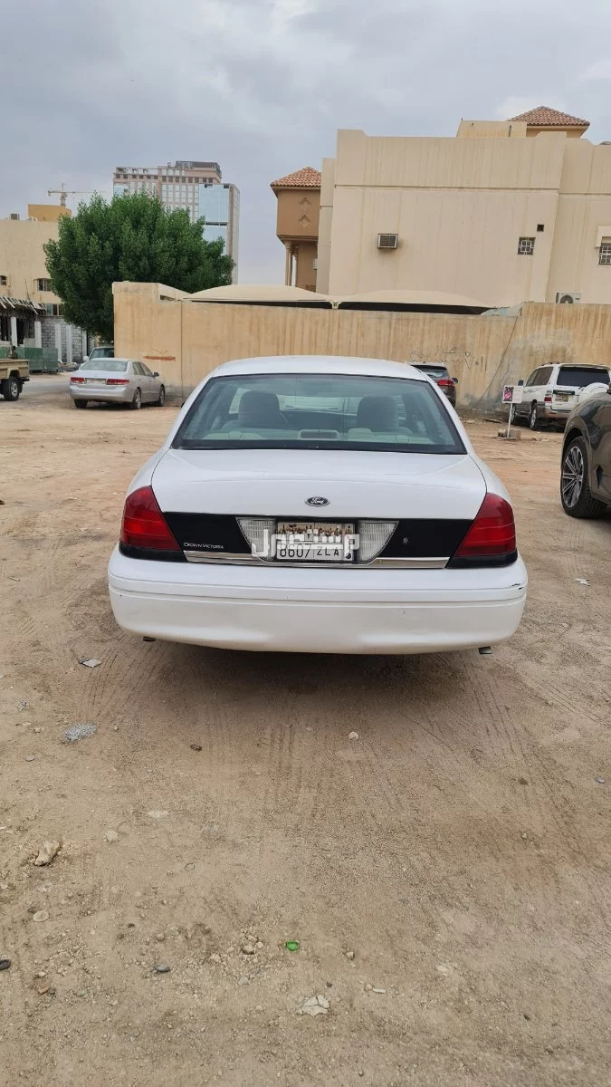 فورد كراون فكتوريا 2009 في الرياض بسعر 25 ألف ريال سعودي
