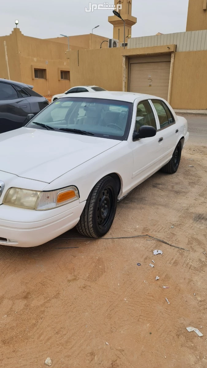 فورد كراون فكتوريا 2009 في الرياض بسعر 25 ألف ريال سعودي