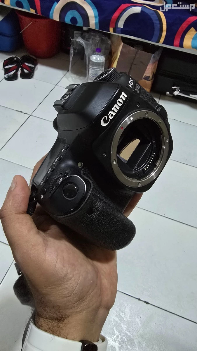 Canon 80D Full step في دبي بسعر 3200 درهم إماراتي