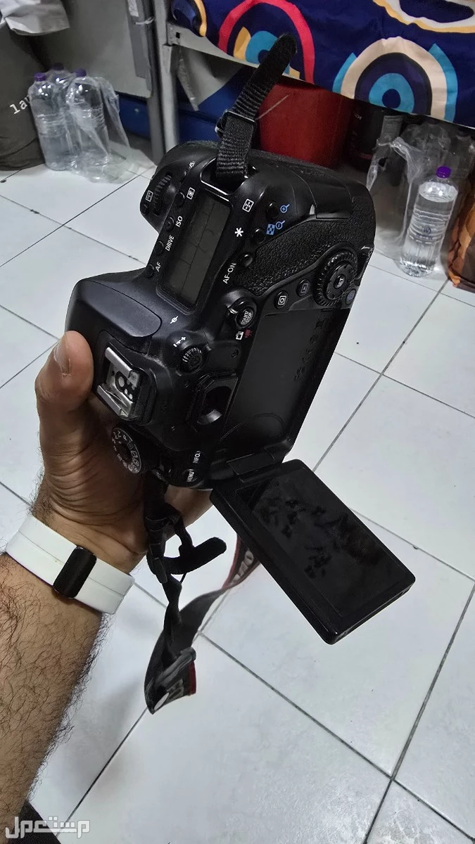 Canon 80D Full step في دبي بسعر 3200 درهم إماراتي