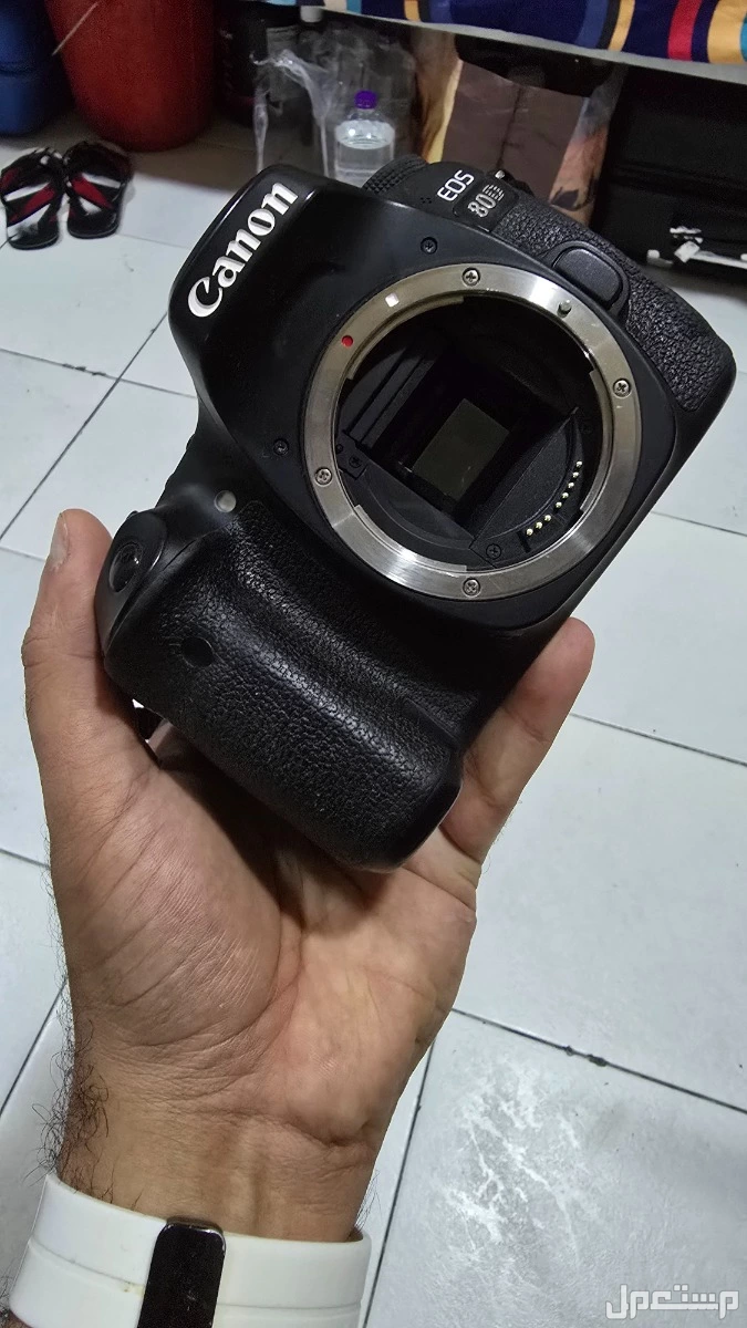 Canon 80D Full step في دبي بسعر 3200 درهم إماراتي