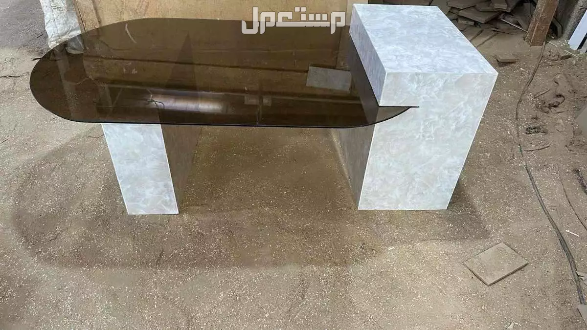 يوجد لدينا تفصيل طاولات ويوجد لدينا تفصيل مداخل