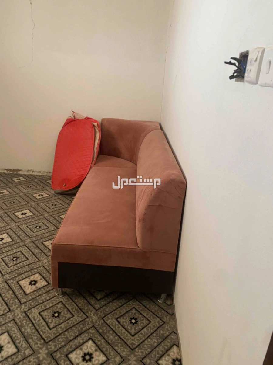 اثاث  في الرياض بسعر 1 ريال سعودي