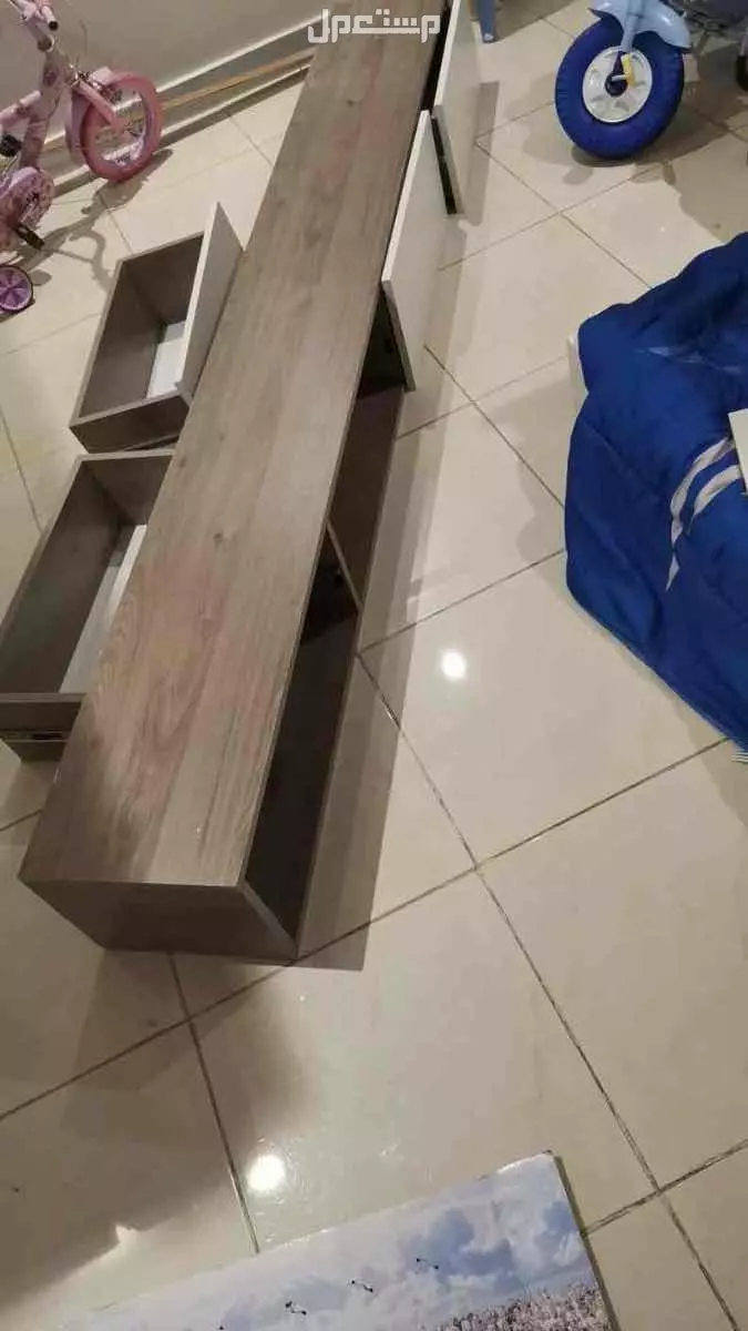 دولاب ومكتبة ديكور شاشة للبيع جديدة بسعر 650 ريال في جدة
