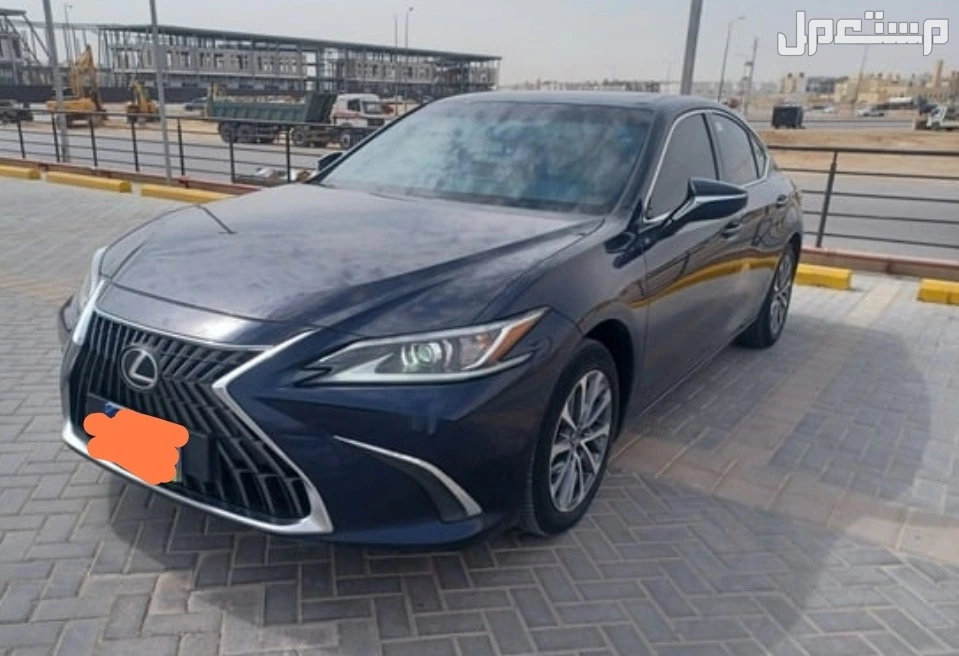 لكزس ES 2023 في الرياض بسعر 170 ألف ريال سعودي