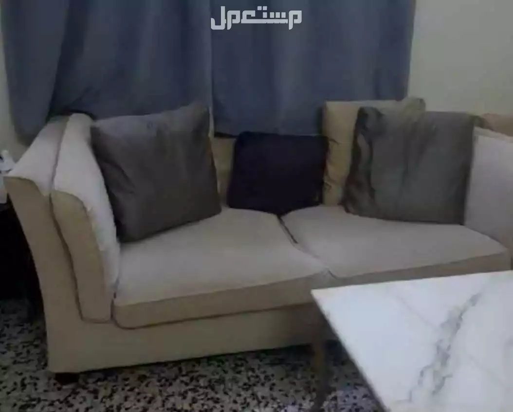 مكه المكرمه العزيزيه النسيم امام مسجد السنوسي  كنب ابيض للببع بسعر 500 ريال سعودي