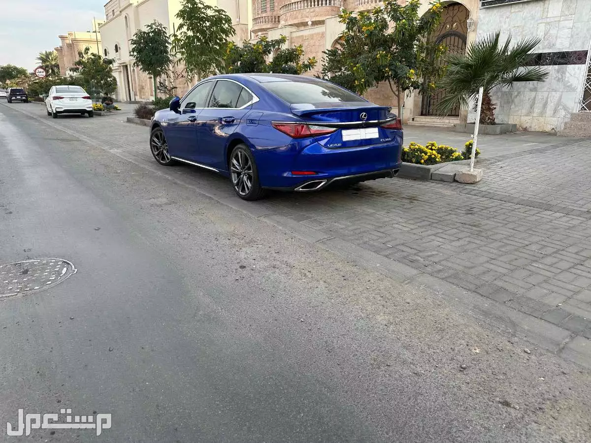 لكزس ES 2019 في المدينة المنورة بسعر 165 ألف ريال سعودي
