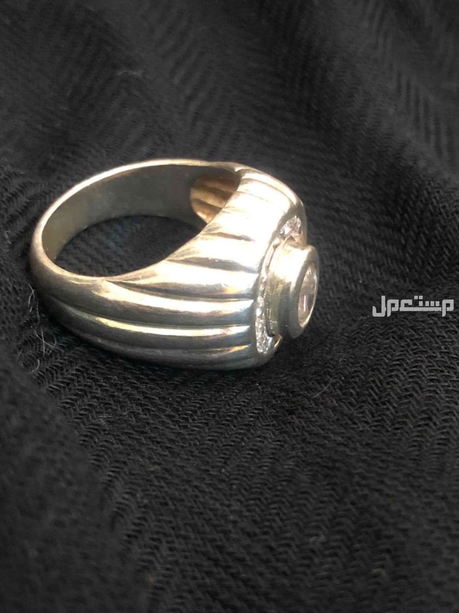 خاتم فضة ثقيل مرصع بحجر الزركون الأصلي