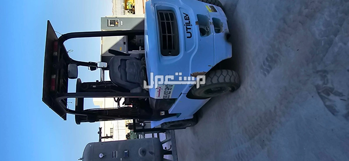 رافعة شوكيه سكين فوركلفت  10طن  للايجار في المدينه المنوره 2025