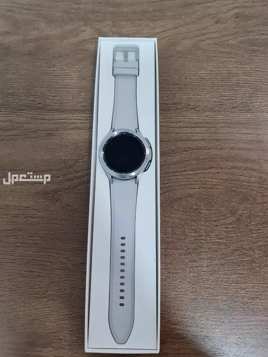 للبيع ساعة Galaxy Watch 4 classic في الرياض بسعر 450 ريال