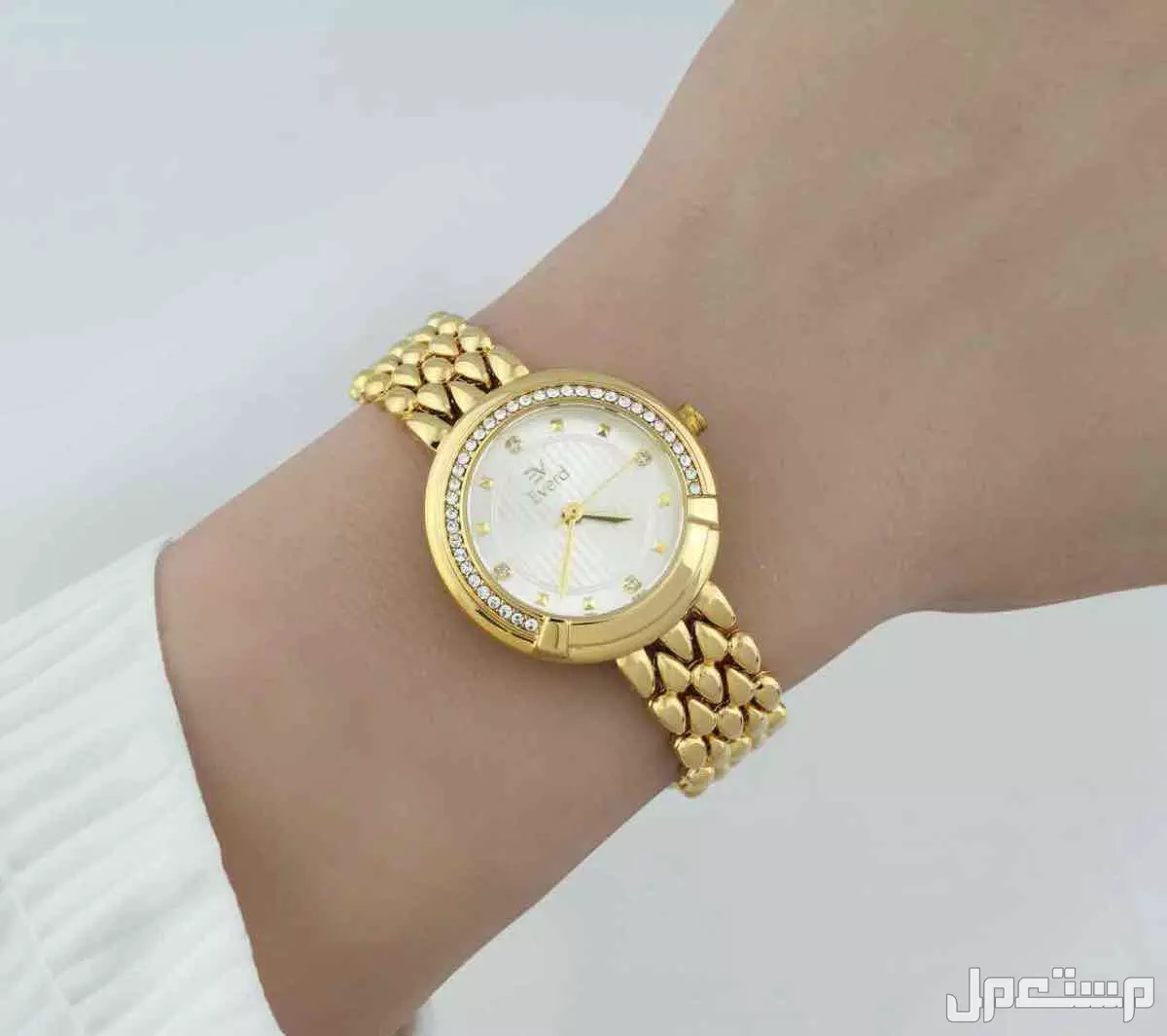 عرض خاص. ساعه +ساعه مجان 🥰  ساعه  نسائي  ضد الماء ضمان سنه ضمان اي خلل فني    ساعه عليك والثانيه علينا🥰🌹❣️