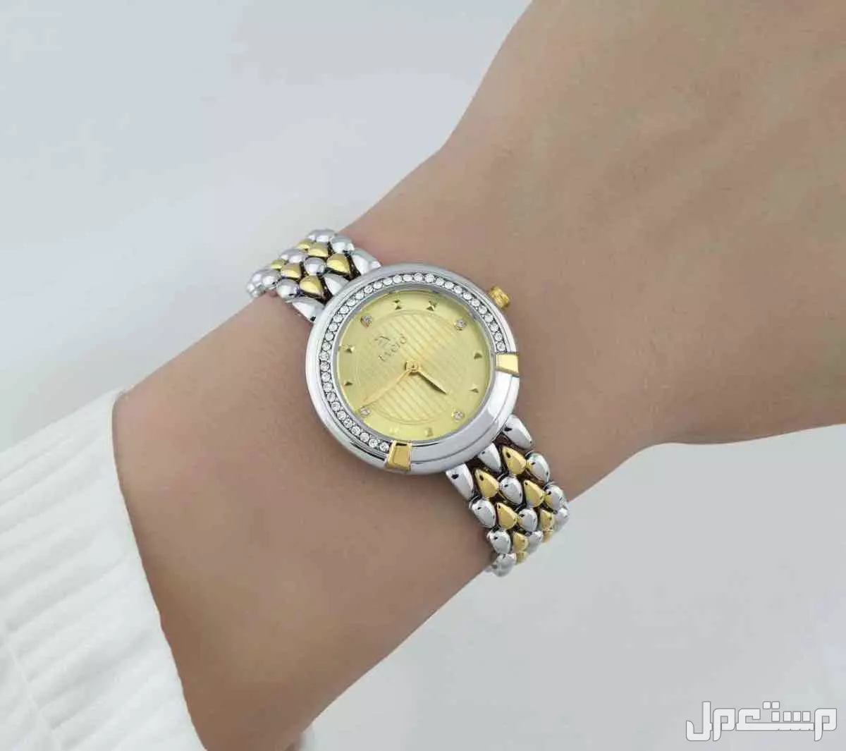 عرض خاص. ساعه +ساعه مجان 🥰  ساعه  نسائي  ضد الماء ضمان سنه ضمان اي خلل فني    ساعه عليك والثانيه علينا🥰🌹❣️