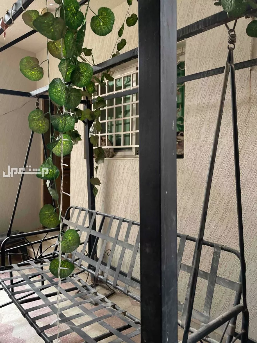 حي العليا- الرحمانية في الرياض اثاث حديقة