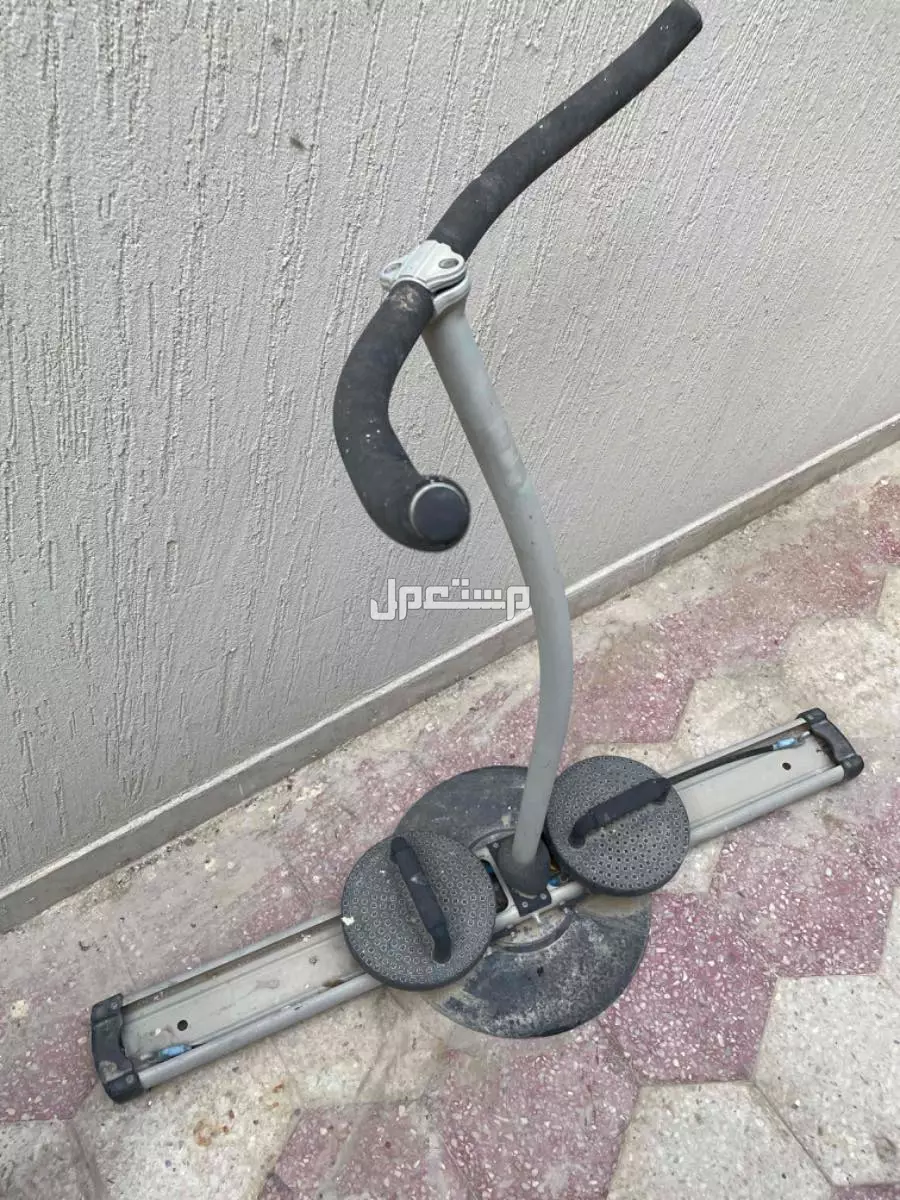 حي العليا- الرحمانية في الرياض اثاث حديقة