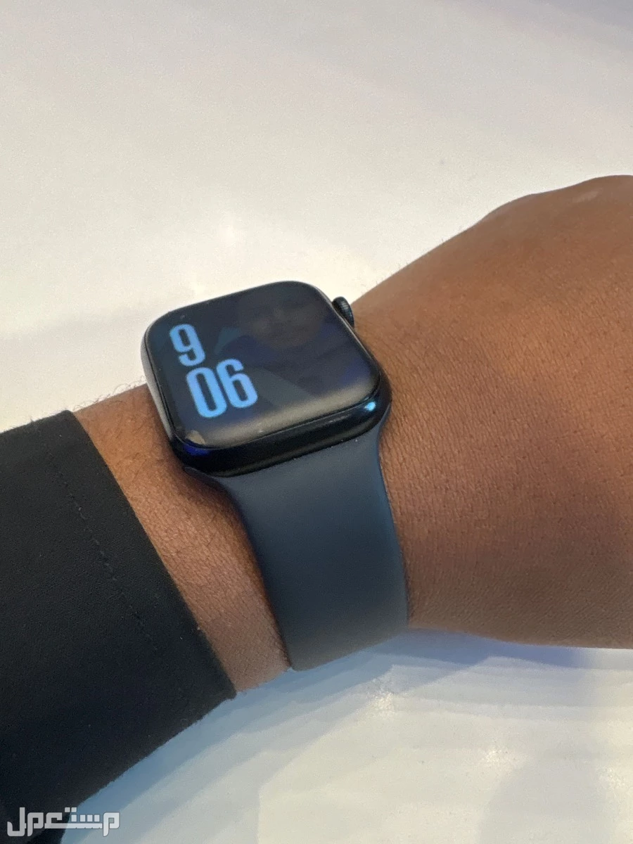 ساعة Apple Watch Series 7 جديده الحد 1800