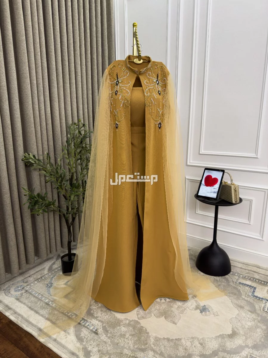 فساتين متنوعه مناسبات واعياد ورمضانية ويوم التأسيس نشحن لكافه مدن المملكة وخدمة توصيل للبيت       في القويعية بسعر 200 ريال سعودي