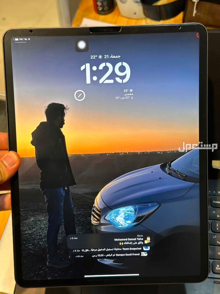 أبل ايباد برو 12.9 -128 جيجا مع ماجسك كيبورد حالة شبه الجديد بدون خدوش او كسور ولم يفتح نهائياً