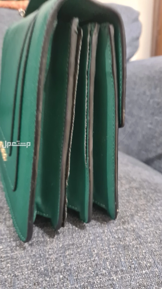 للبيع شنطه BVLGORI ماركه غالي في ينبع