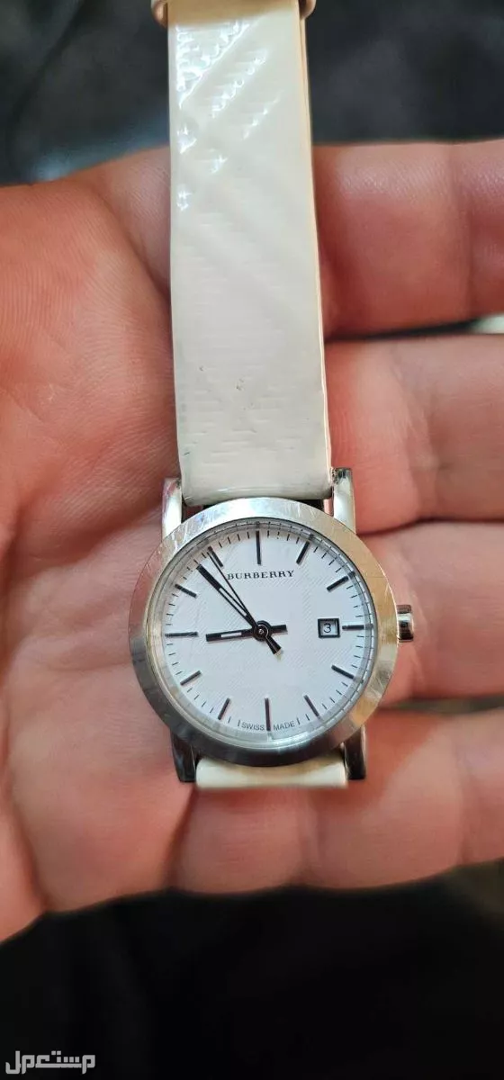 ساعة بربري سويسرية اصلية BURBERRY LADY WATCH WHITE NOVA CHECK DIAL SIGNATURE SLIM LEATHER BU1797