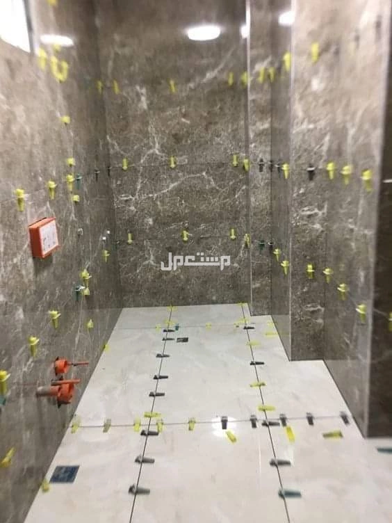 معلم بلاط السيراميك والرخام بالطائف