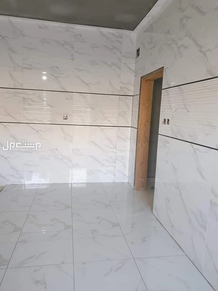 معلم بلاط السيراميك والرخام بالطائف