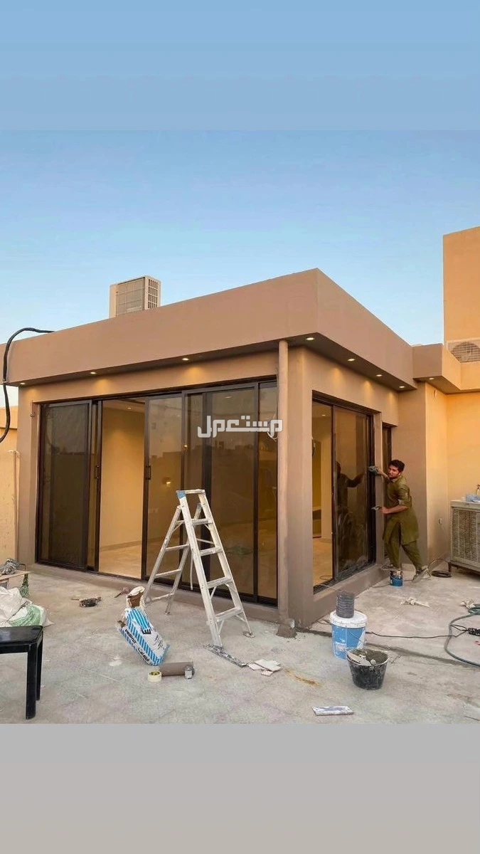تركيب ملاحق ساندوتش بانل ومستودعات وهناجر ومظلات