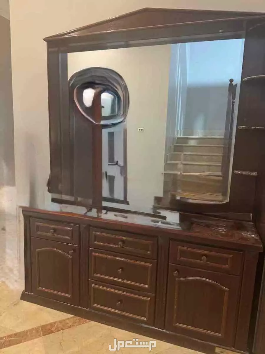تبرع تسريحة كبيرة و دولاب ادرج