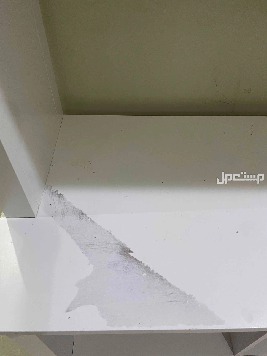 دولاب تليفيزون او مكتب  في جدة بسعر 100 ريال سعودي