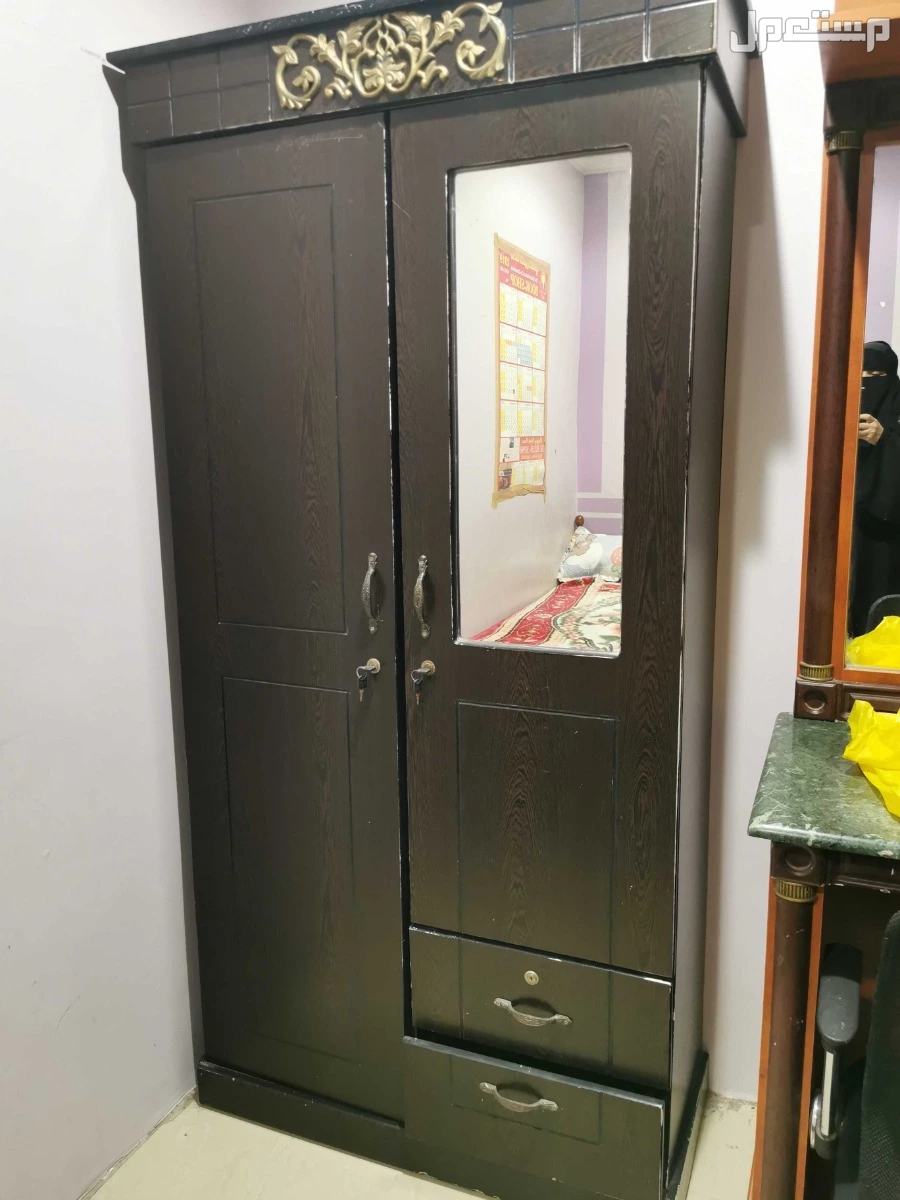 دولاب خشبي درفتين في الأحساء بسعر 150 ريال سعودي دولاب خشبي