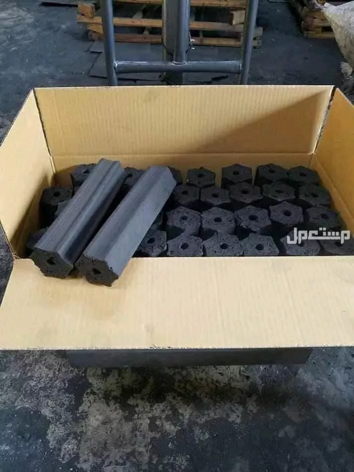 فحـم اسطواني مضـغوط للتصدير والتوريد