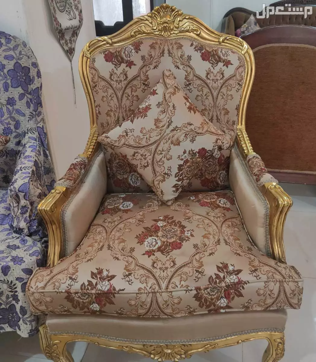 صالون مستعمل من دمياط بحاله ممتازه بسعر 18000ج  في مركز الزقازيق بسعر 18 ألف جنيه مصري